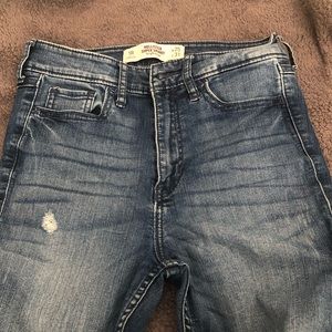 Hollister Super Skinny High Rise